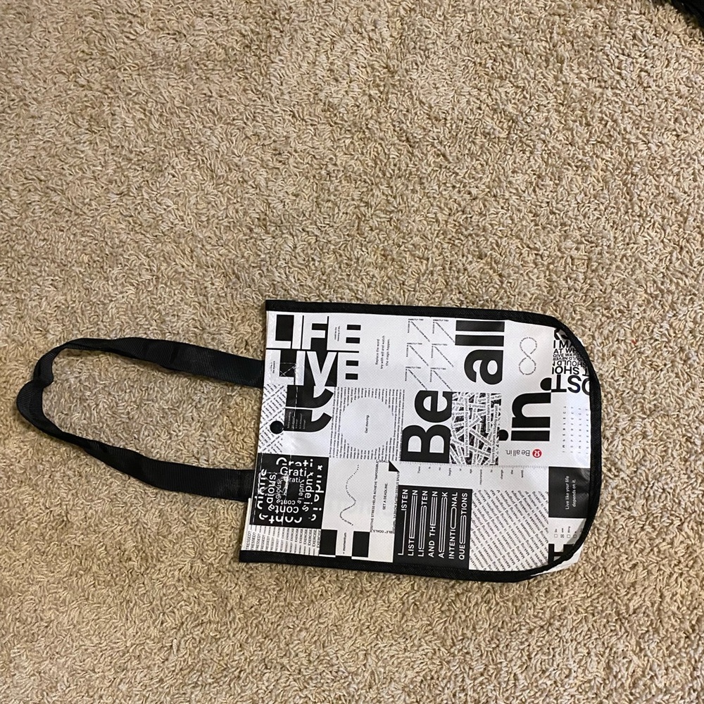 Lululemon bag